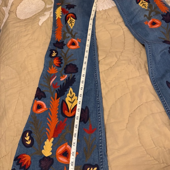 Rare sold out STUNNING Embroidered Alice + Olivia Jeans Size 26 - Picture 3 of 6